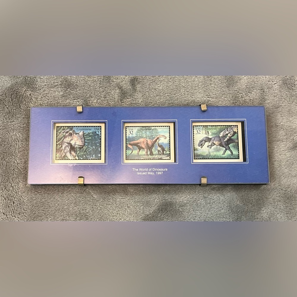 Dinosaurs Orginal Frame 3 Stamps 1997